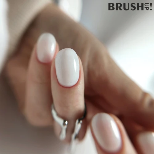 Baza-flash-all-white.webp